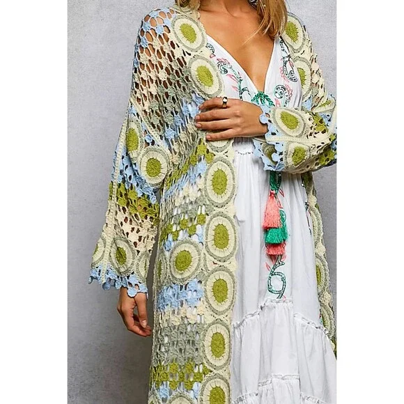 POL Scalloped Edge Open Front Crochet Cardigan with Colorful Stripe Pattern - Picture 5 of 5